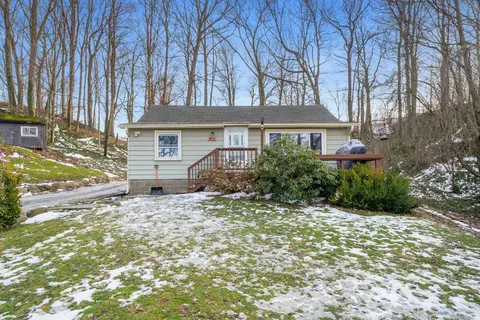 9812 E Lake Rd, North East, PA 16428