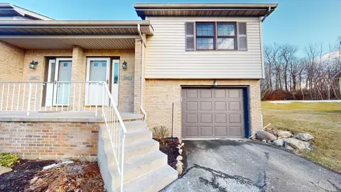5253 Countryside Dr, Erie, PA 16511