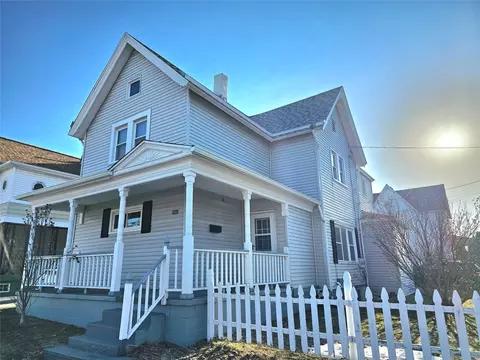 2002 Plum St, Erie, PA 16502