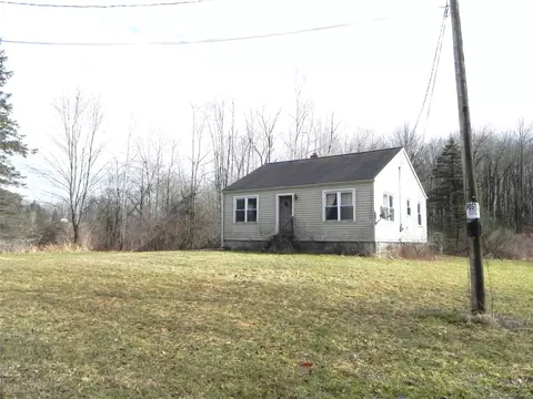 440 Kinsman Rd, Jamestown, PA 16134
