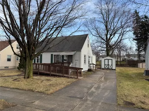 815 E 34th St, Erie, PA 16504