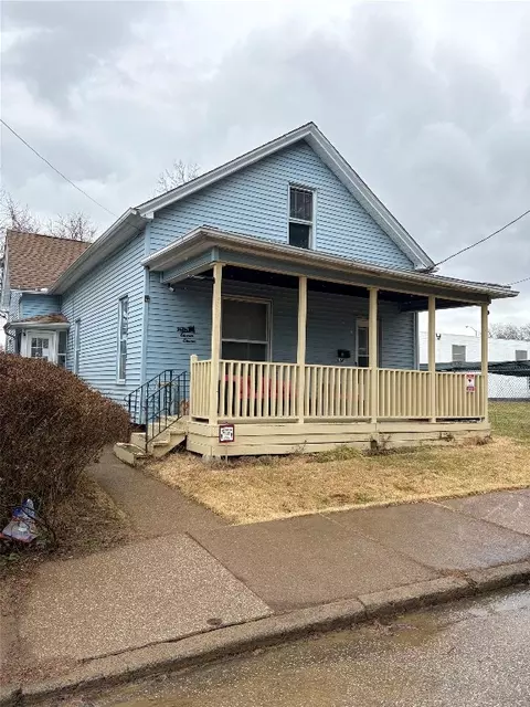 1111 Wayne St, Erie, PA 16503