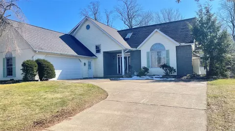 4051 Dominion Dr, Erie, PA 16510
