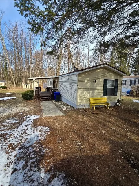 700 Culbertson Dr #2, Lake City, PA 16423