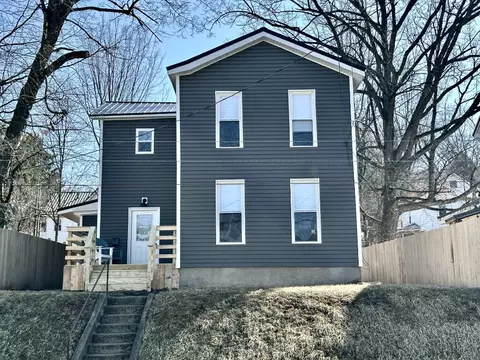 1079 Liberty St, Meadville, PA 16335