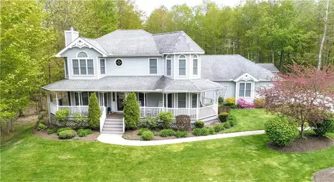 4429 Persimmon Dr, Girard, PA 16417