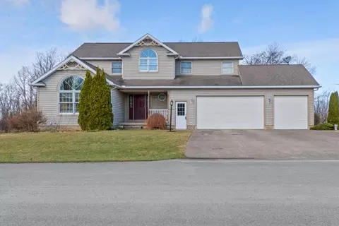 8680 Windy Ln, North East, PA 16428