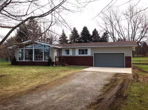 8619 Ethel Dr, Girard, PA 16417