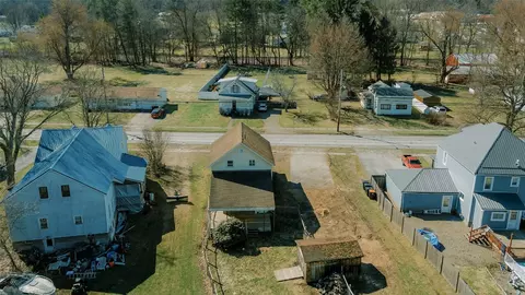 825 E Main St, Corry, PA 16407 photo 6
