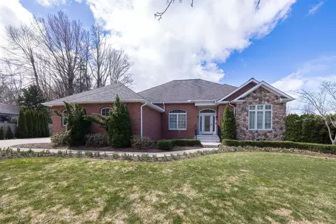 3500 Tanager Dr, Erie, PA 16506