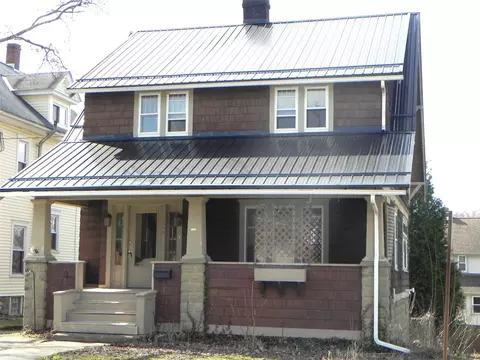 704 Washington St, Meadville, PA 16335
