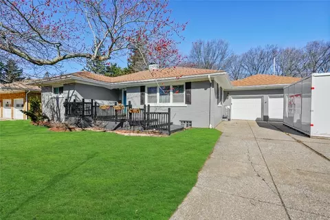 1152 W Gore Rd, Millcreek, PA 16509