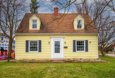 2104 Eastlawn Pkwy, Erie, PA 16510