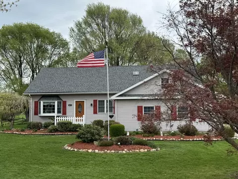 1871 Eaton Rd, Fairview, PA 16415