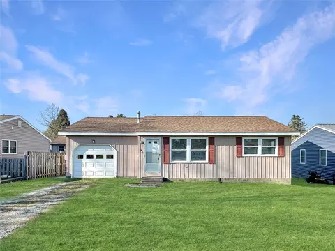 5472 Grandview Ave, Edinboro, PA 16412