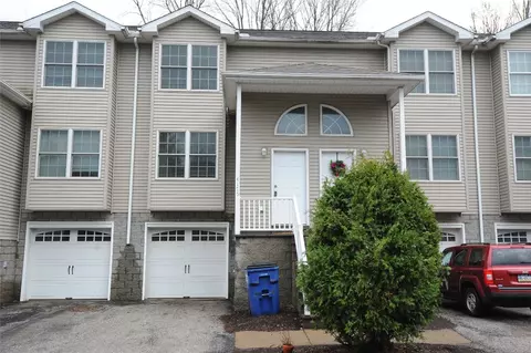 4175 Wood Hills Dr #C48, Erie, PA 16510