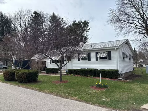 3034 W 11th St, Erie, PA 16505