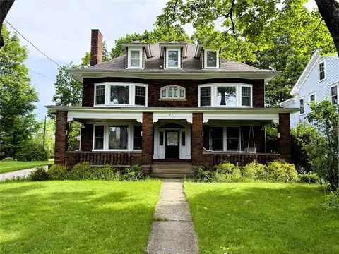 525 Chestnut St, Meadville, PA 16335