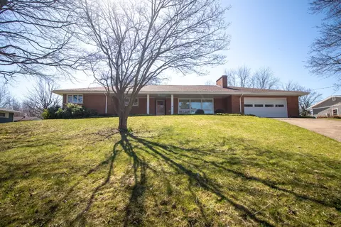 2543 Golf Club Rd, Erie, PA 16509