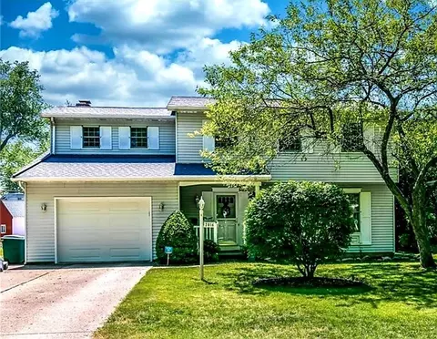 2816 Greengarden Blvd, Erie, PA 16508