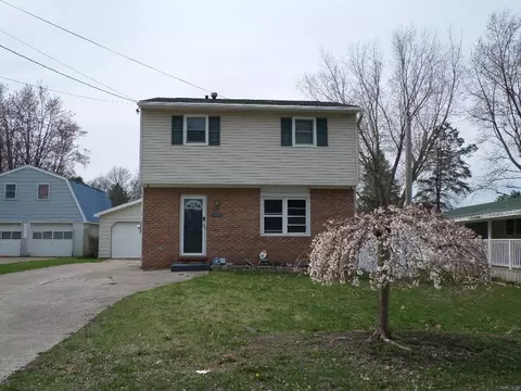 1828 Cole Dr, Erie, PA 16505