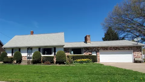 1642 W 24th St, Erie, PA 16502