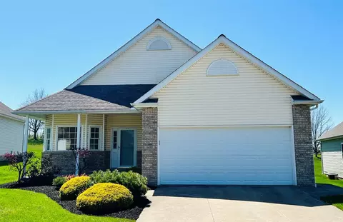 6480 Meadowland Cir, Erie, PA 16509
