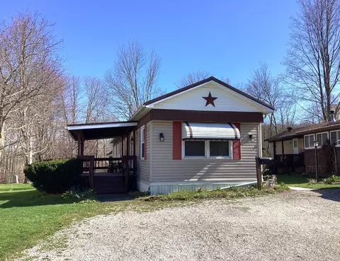 13 Circle Dr, Albion, PA 16401