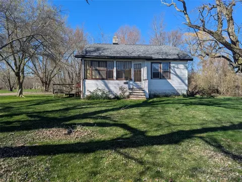 892 Bartlett Rd, Harborcreek, PA 16421