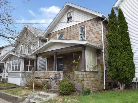 903 E 22nd St, Erie, PA 16503
