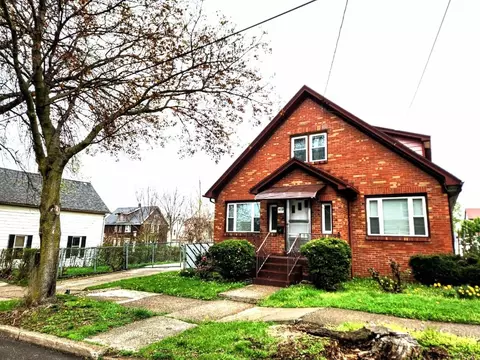 2619 Brandes St, Erie, PA 16504