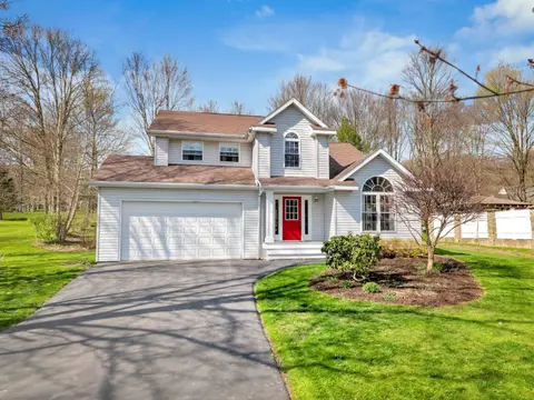 21900 Matthew Ln, Saegertown, PA 16433