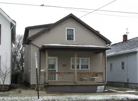 348 E 4th St, Erie, PA 16502