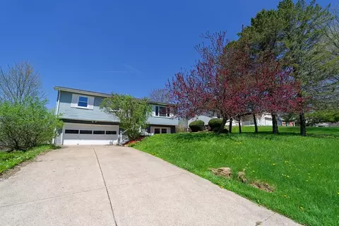 301 Hillcrest Dr, Edinboro, PA 16412