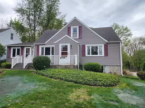 702 Ardmore Ave, Erie, PA 16505
