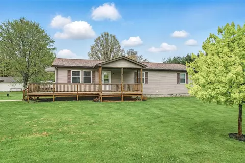 1986 Providence Dr, Jamestown, PA 16134
