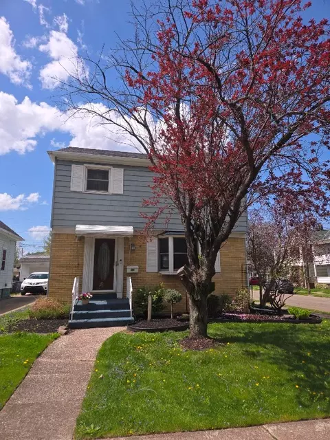 402 Sanford Pl, Erie, PA 16511