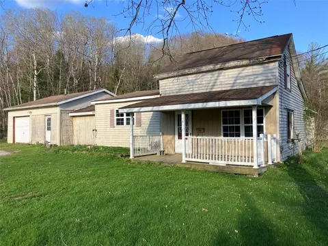 41 Warden St, Union City, PA 16438