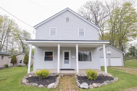 248 Worth St, Corry, PA 16407