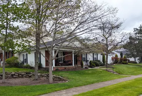 3637 Bellaire Dr, Erie, PA 16506
