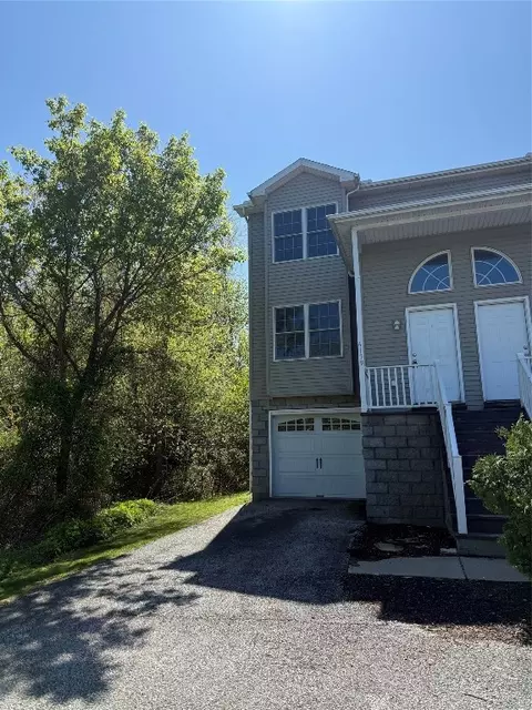 4159 Wood Hills Dr #C12, Erie, PA 16510