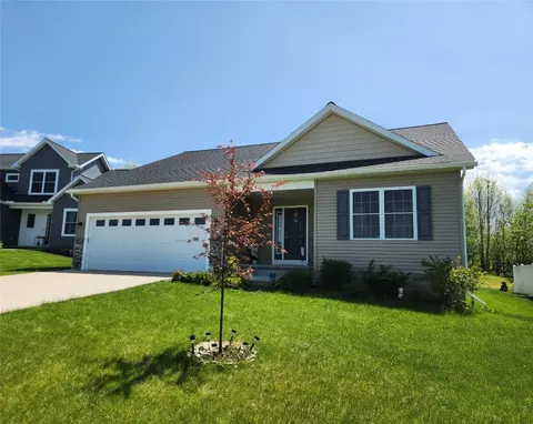 6827 Mulligan Ct, Erie, PA 16510