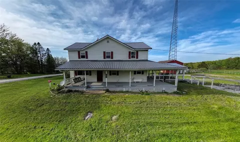 9191 Dougan Rd, North East, PA 16428