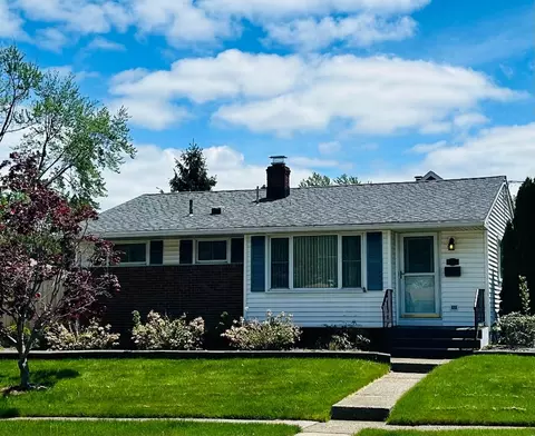 1359 W 42nd St, Erie, PA 16509