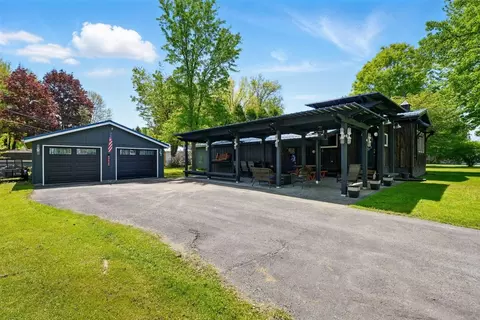 6942 North Dr, Jamestown, PA 16134