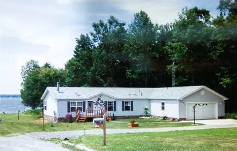 1052 Oak Ln, Espyville, PA 16424