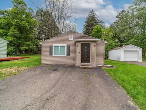 214 Elmcrest Ave, Lakewood, NY 14750