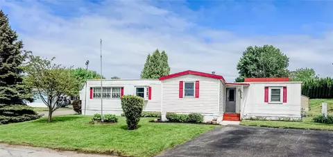 314 Chatham Ct, Girard, PA 16417