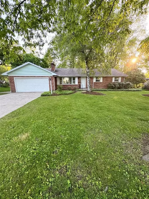 3322 Patio Dr, Millcreek, PA 16506