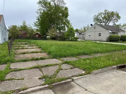 931 W 35th St, Erie, PA 16508